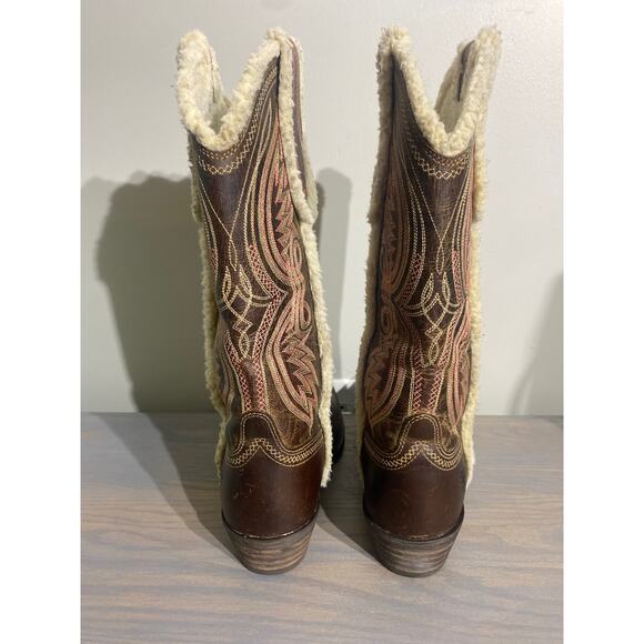 Ariat Cowboy Boots Size 8 - Picture 1 of 8